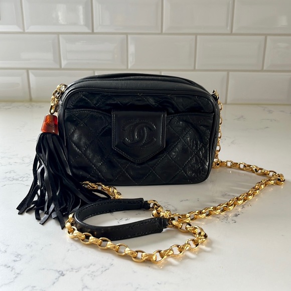 CHANEL Vintage Mini Black Lambskin Camera Bag - Picture 3 of 17